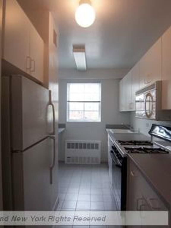 East 83rd Street - Photo 3