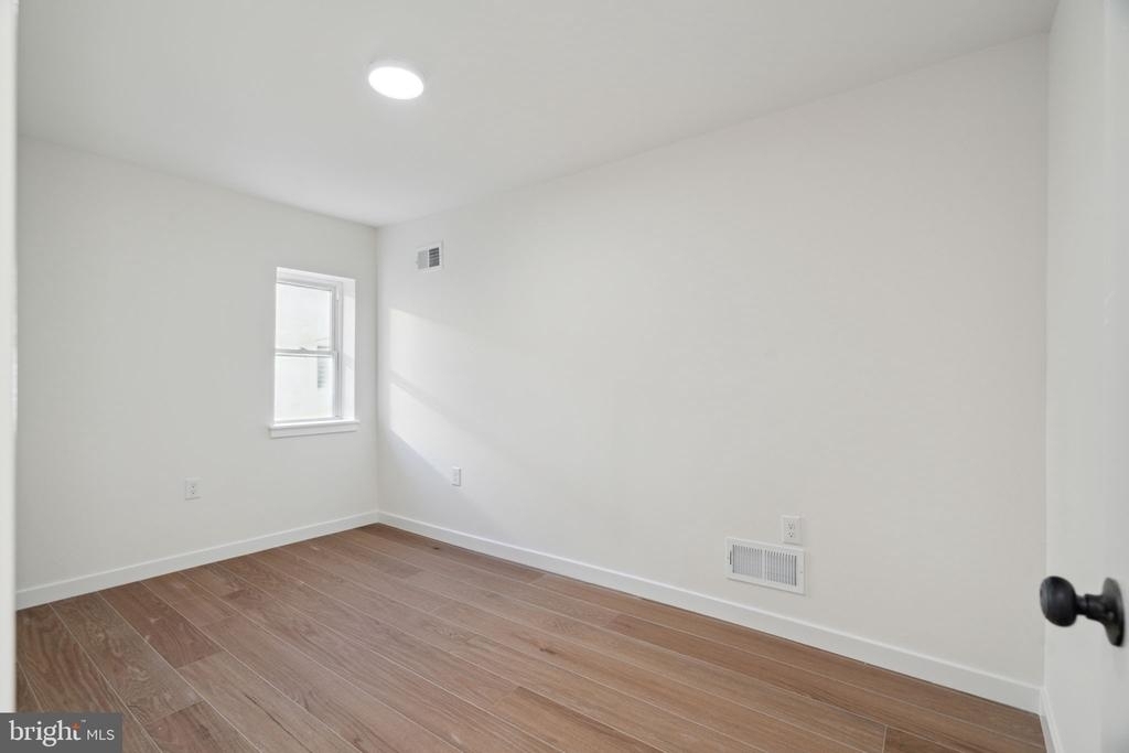 910 E Passyunk Ave - Photo 21