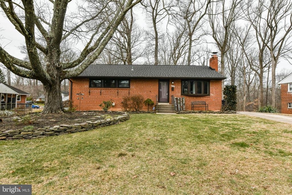 5508 Inverchapel Rd - Photo 35