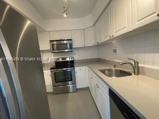 1000 West Ave - Photo 4