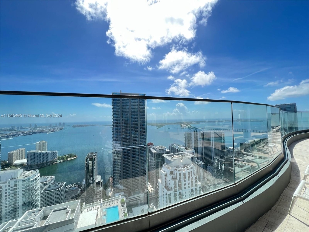 1000 Brickell Plz - Photo 22