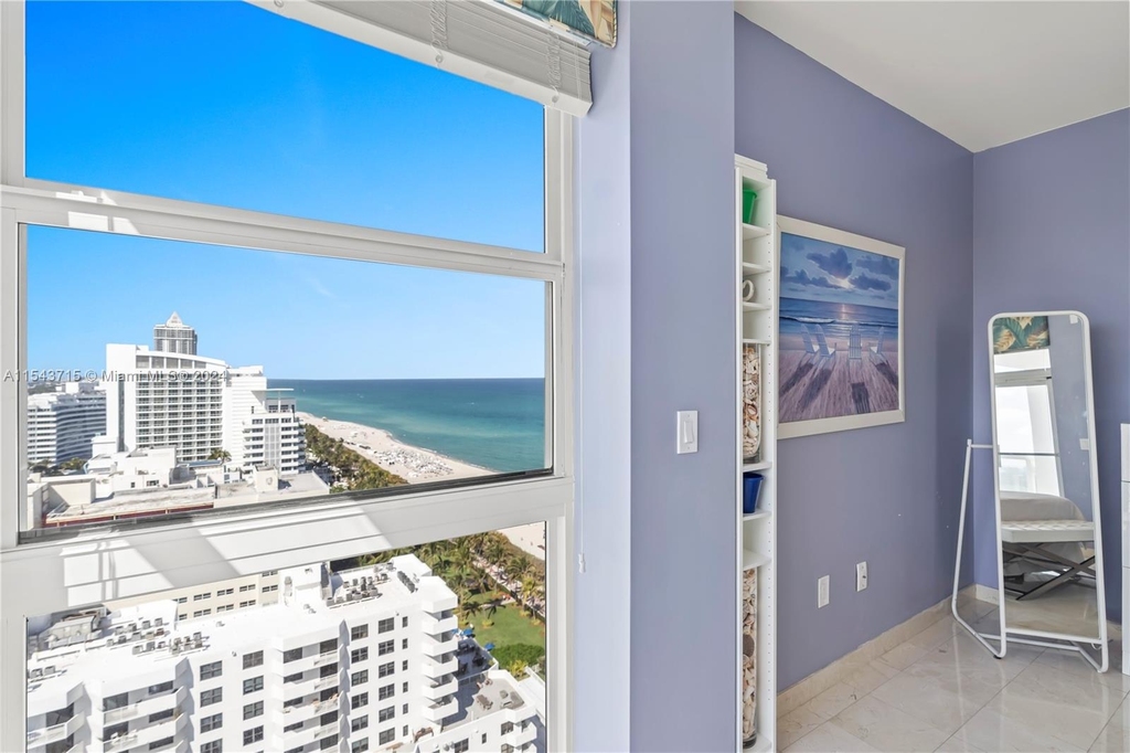 4201 Collins Ave - Photo 19