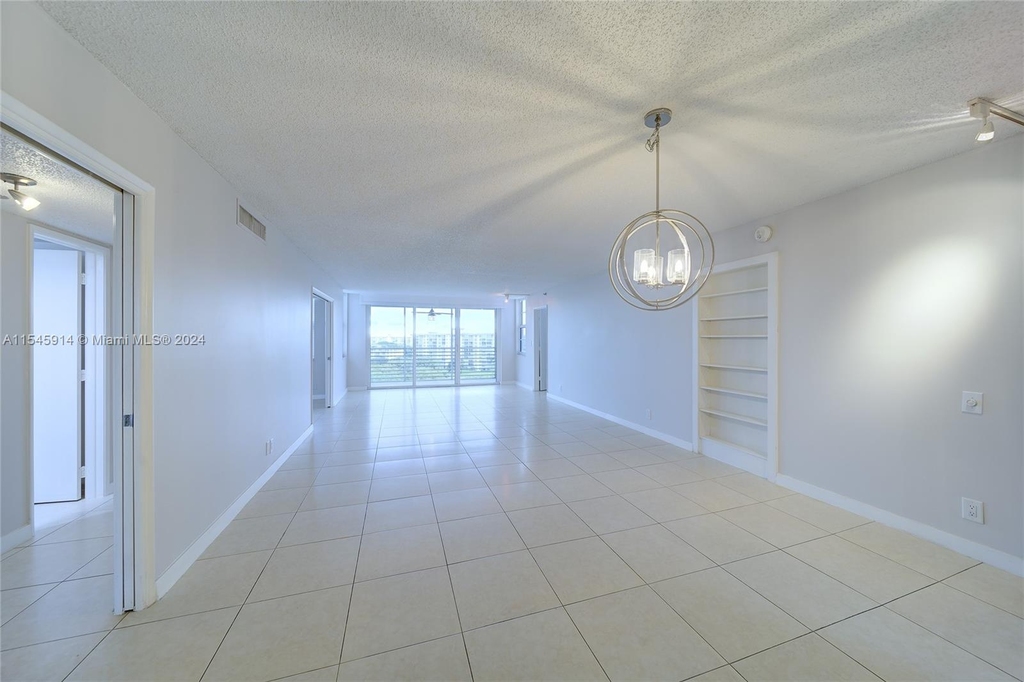 4015 W Palm Aire Dr - Photo 10