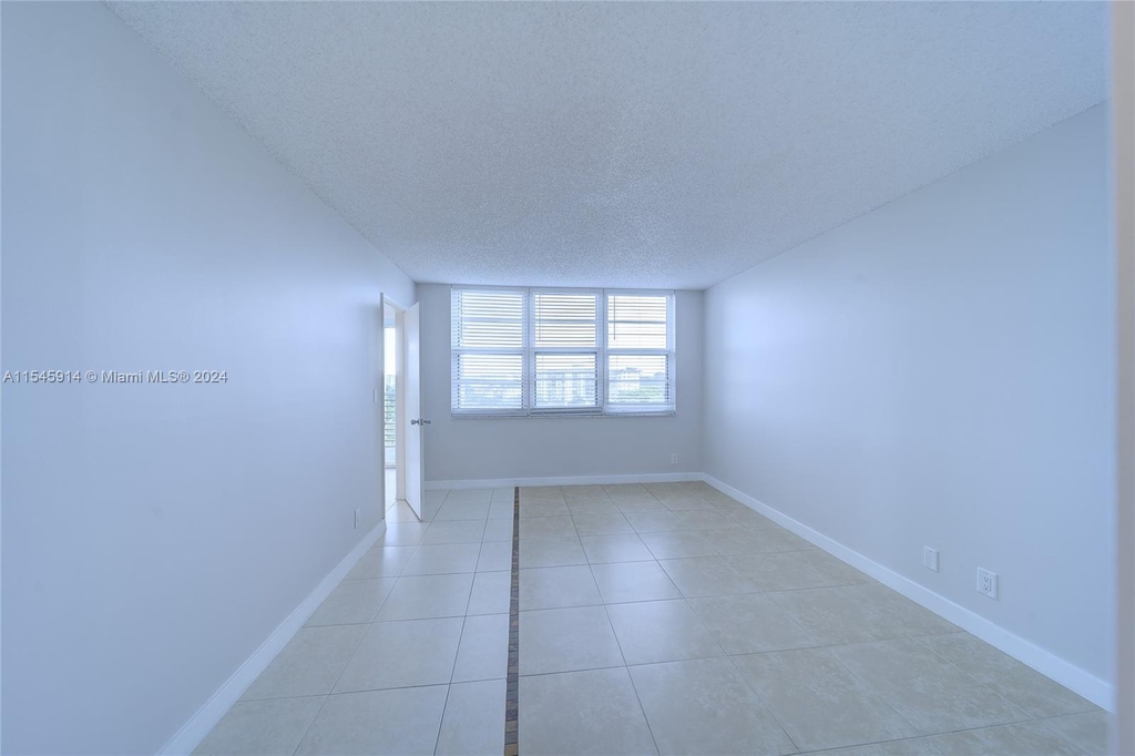 4015 W Palm Aire Dr - Photo 19