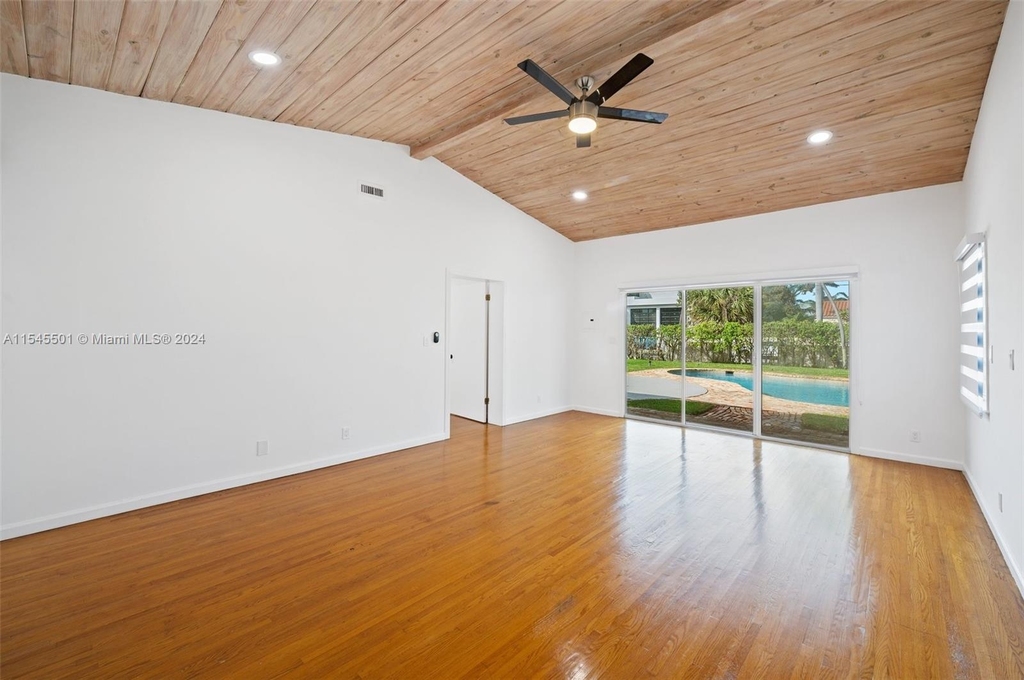 2605 Datura Ct - Photo 16