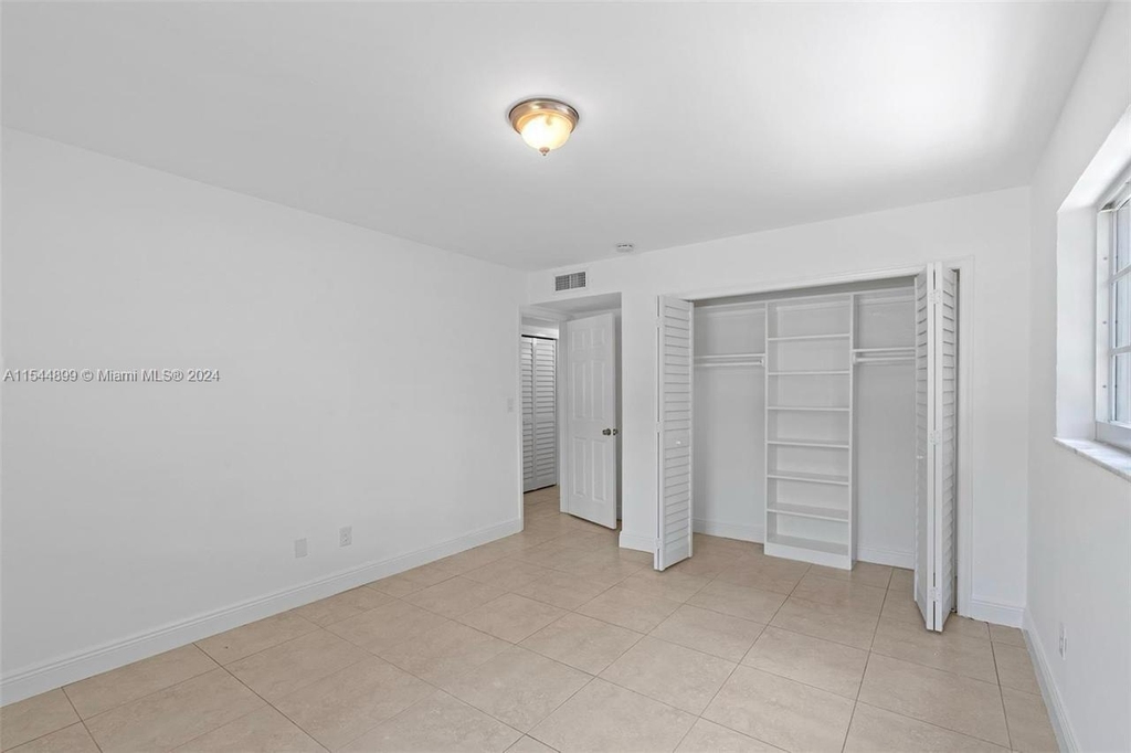 4995 Ponce De Leon Blvd - Photo 2