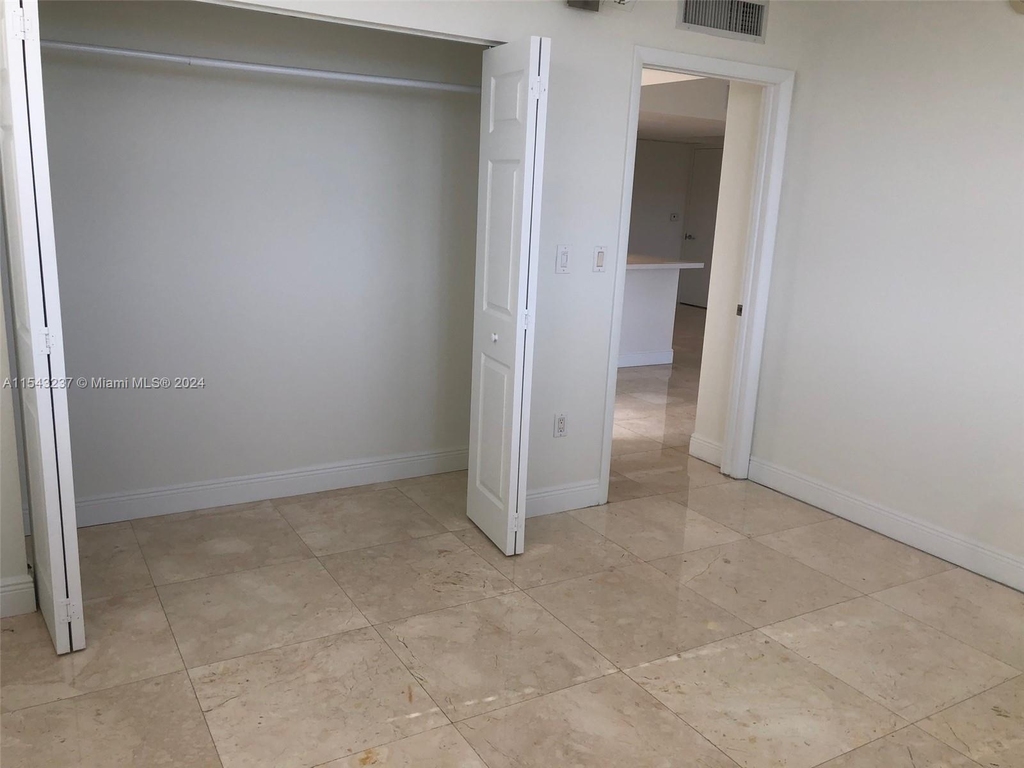 3232 Sw 22nd Ter - Photo 13