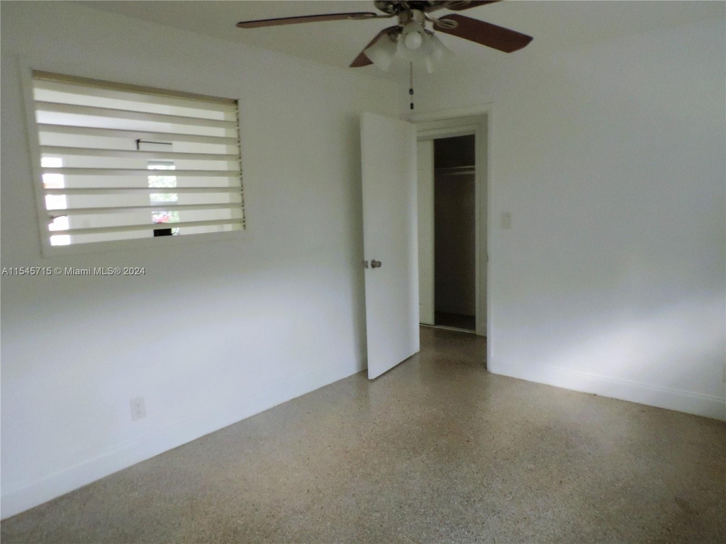 111 Sw 8 Ave - Photo 8