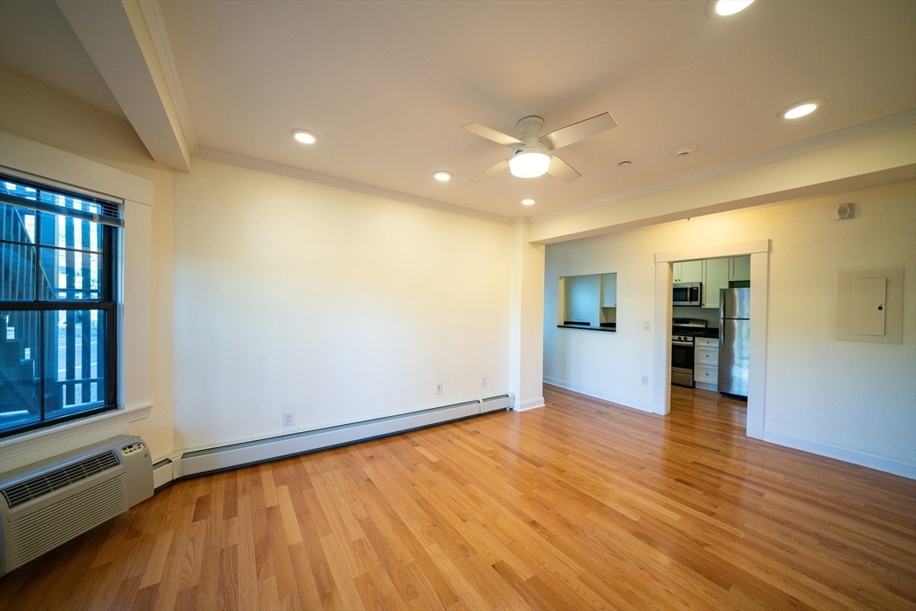 219 Commonwealth Ave - Photo 7