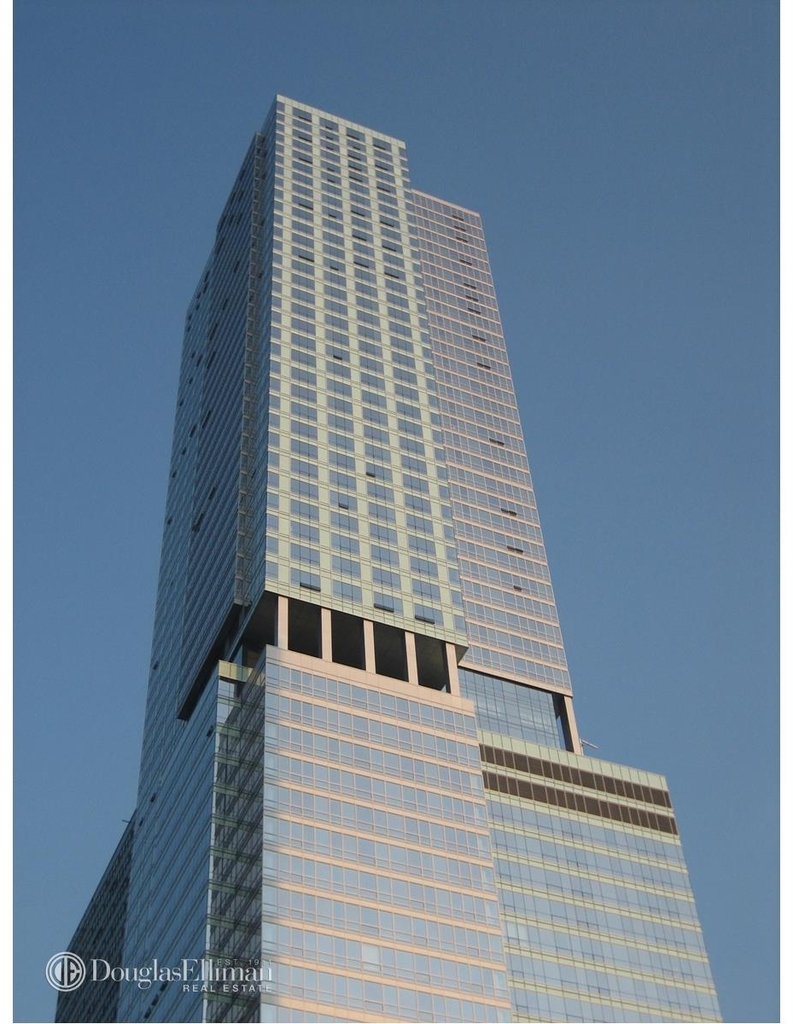 350 W 42nd St - Photo 8