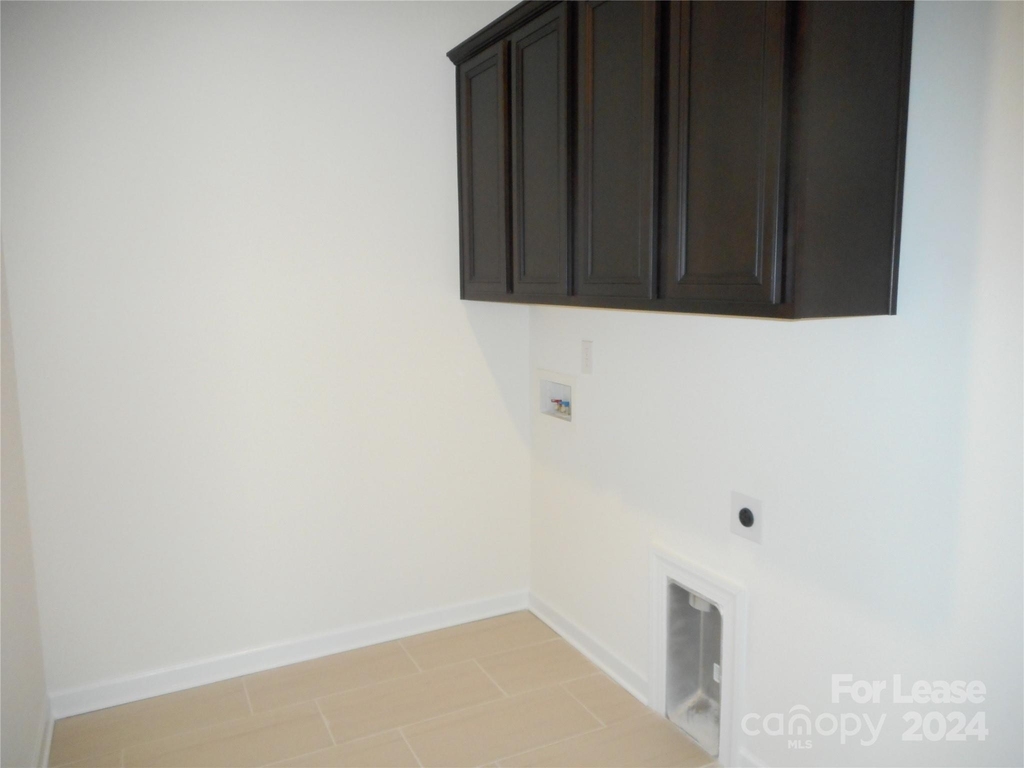 4355 Collingham Drive - Photo 19