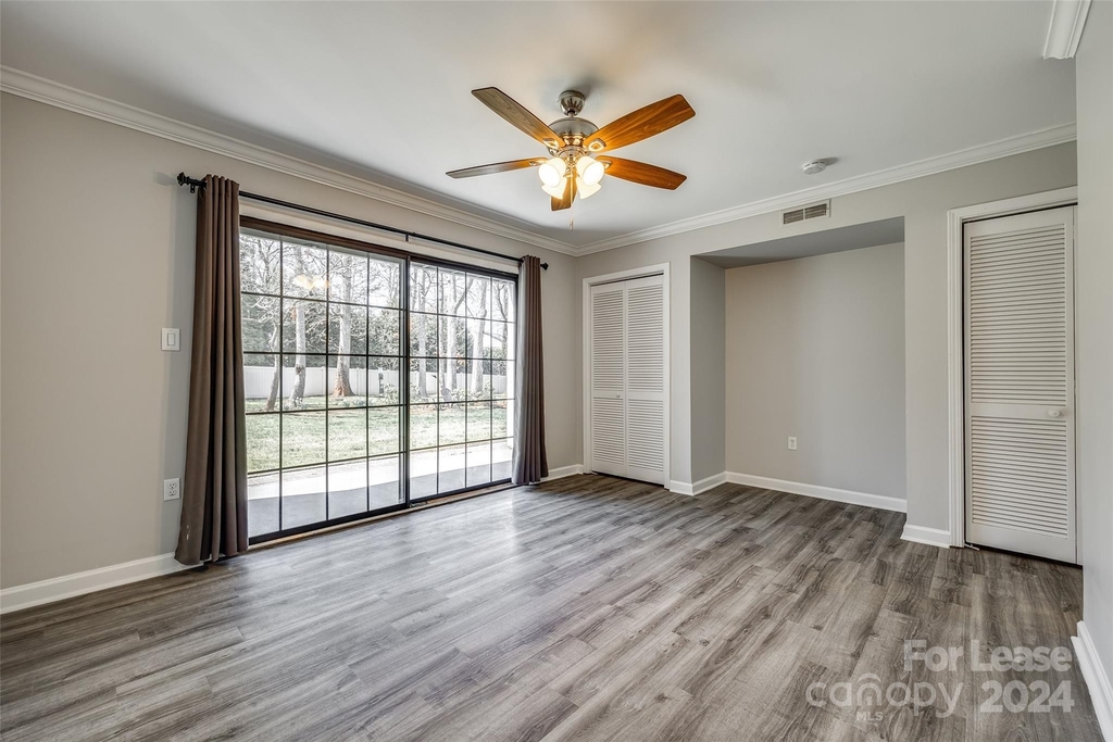 7610 Woods Lane - Photo 18