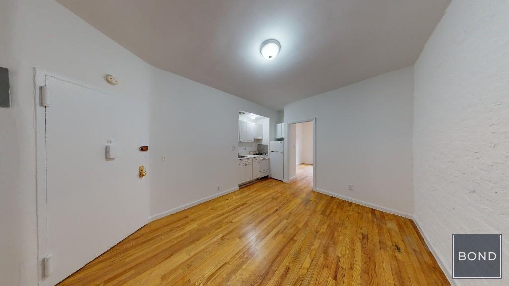 334 East 93 Street - Photo 4