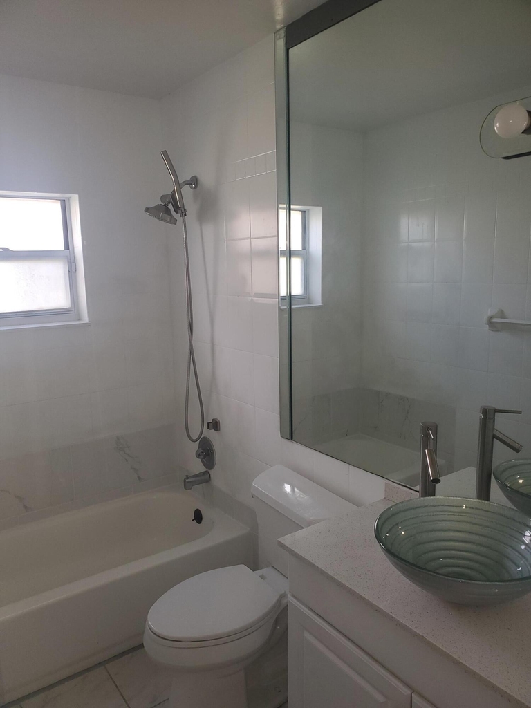 9481 Southampton Place - Photo 6