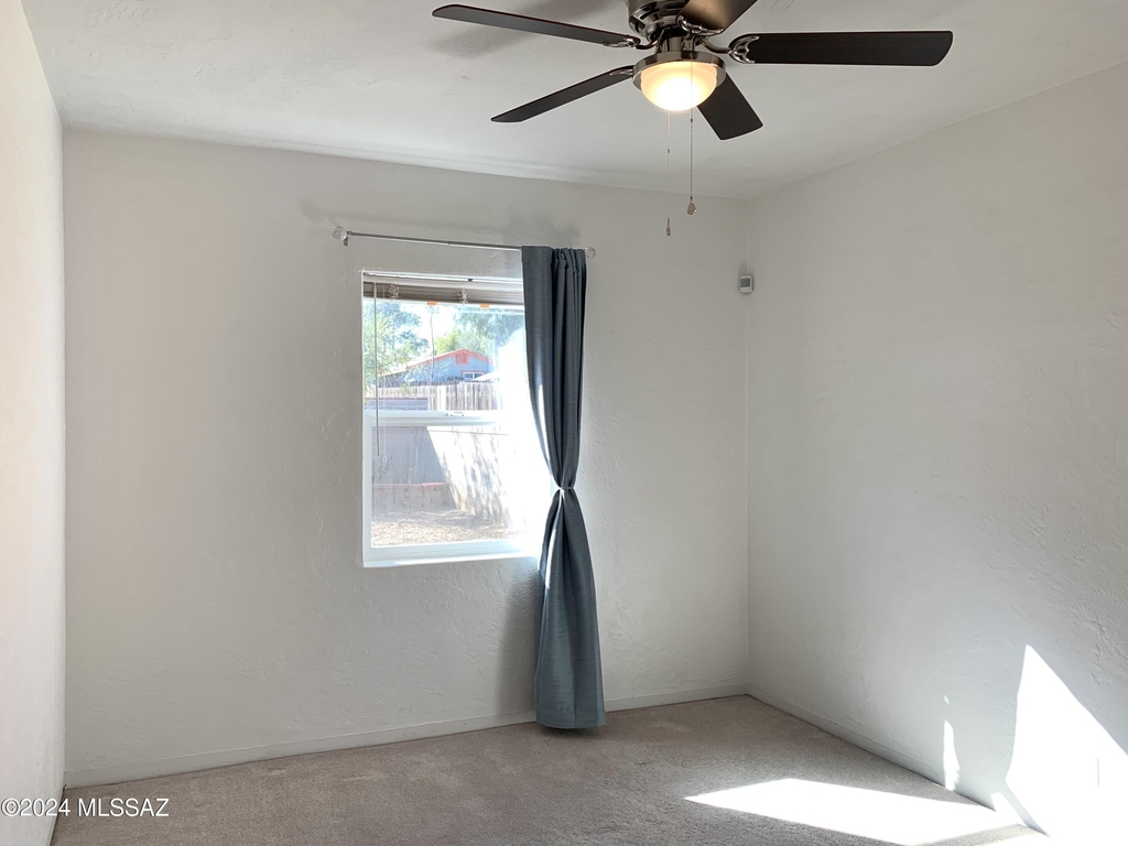 1510 E Silver Street - Photo 14