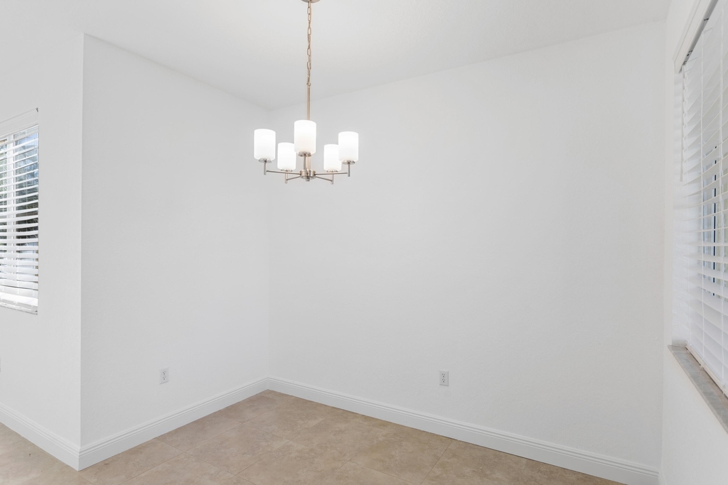 11029 Legacy Boulevard - Photo 4