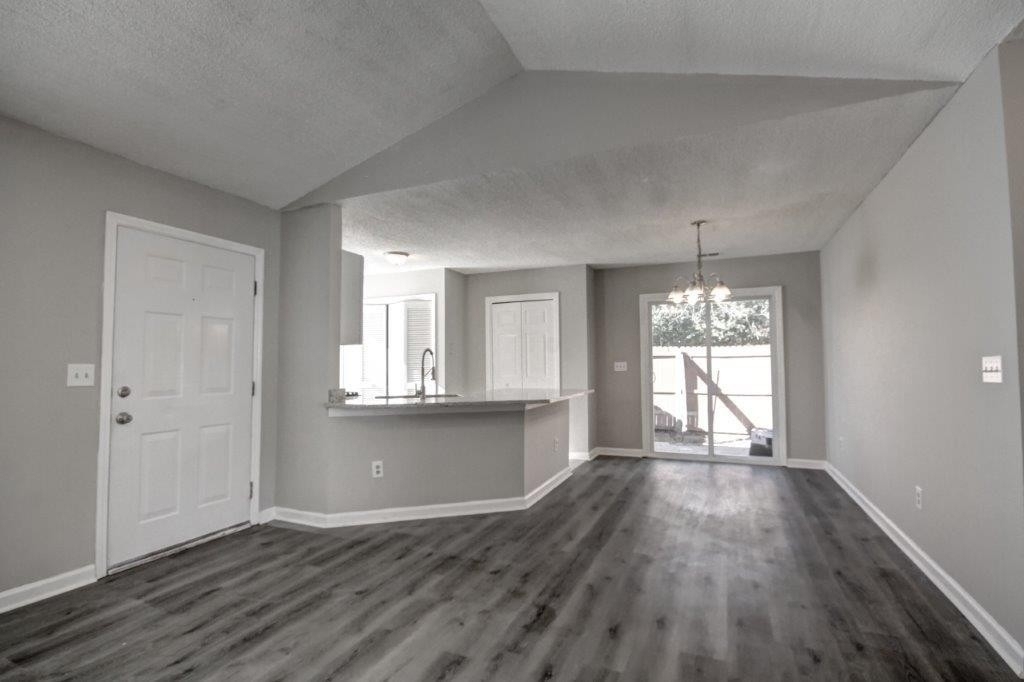 1201 Scripps Court Sw - Photo 4