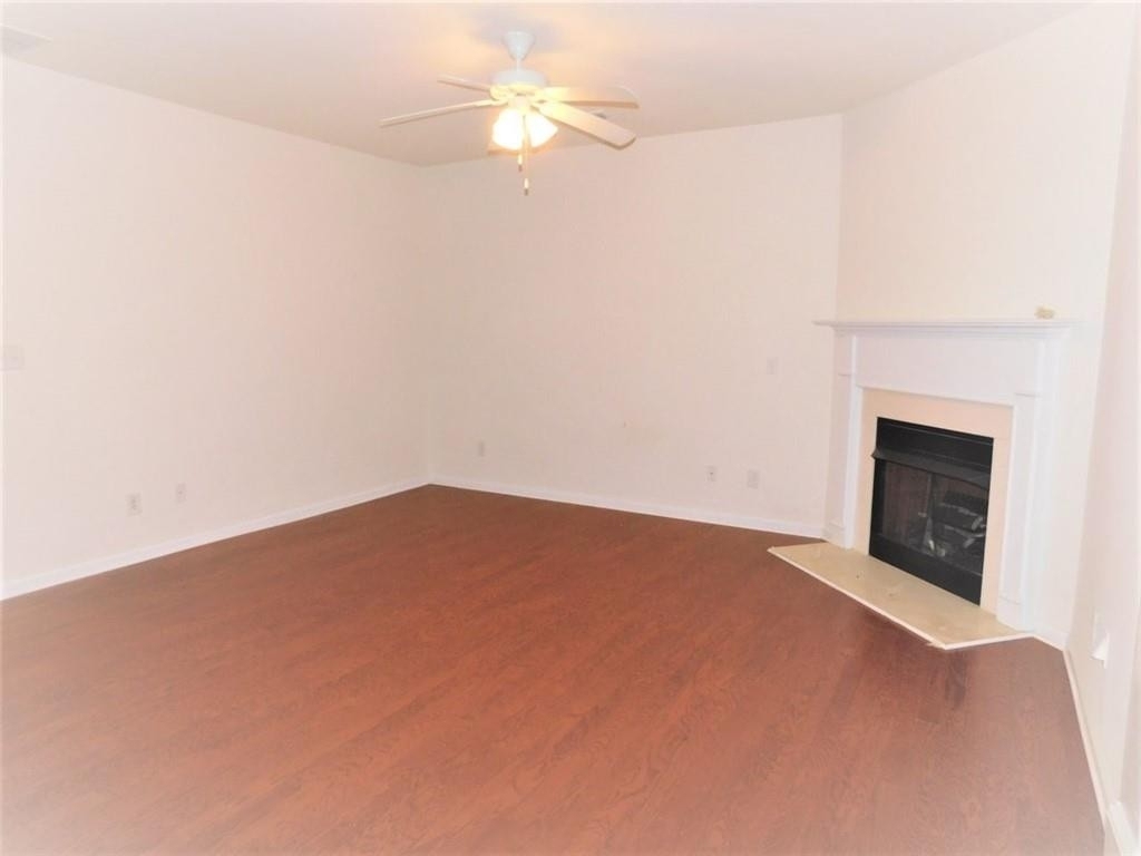 2090 Executive Drive - Photo 11