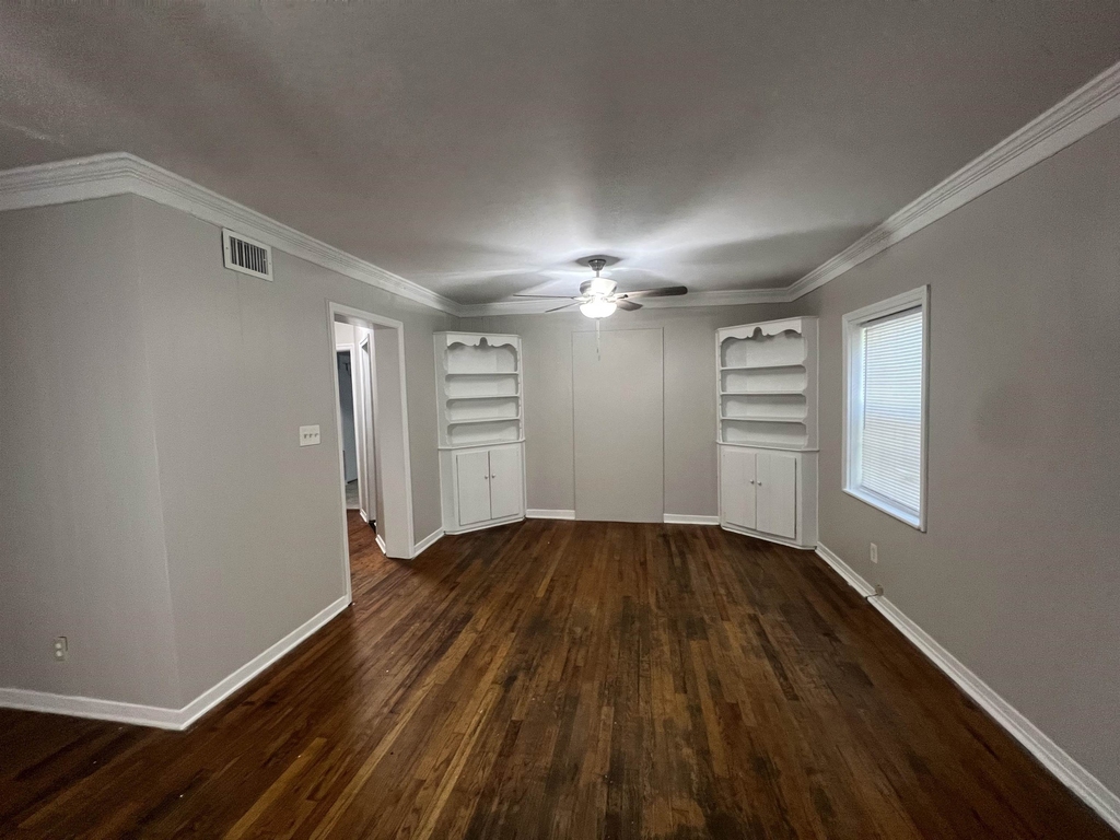 2202 Amelia Circle - Photo 1