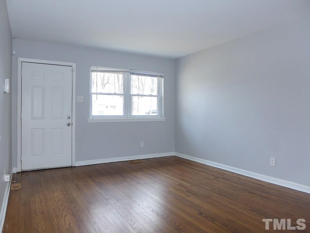 1411 Gearwood Avenue - Photo 2