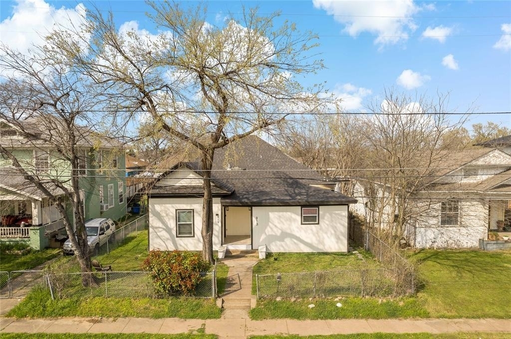 813 W 9th Street - Photo 8