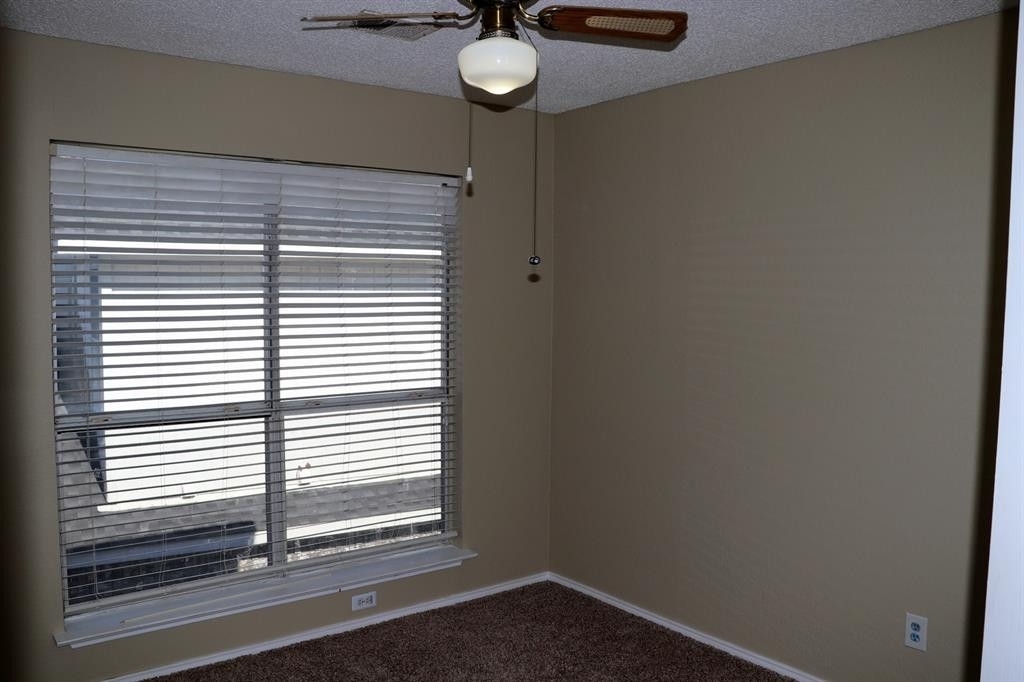 580 Raintree Circle - Photo 12