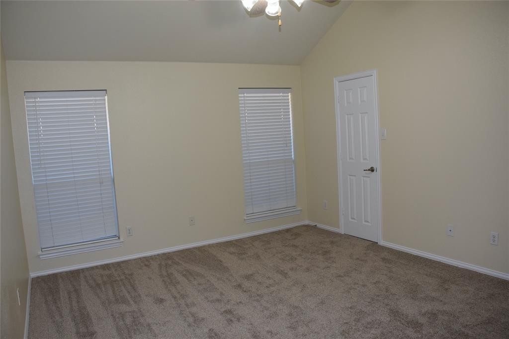 1313 Camden Yard Drive - Photo 3