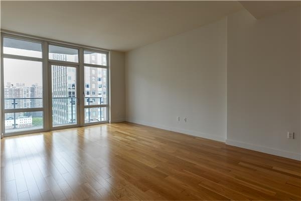 555 W 59th St - Photo 1