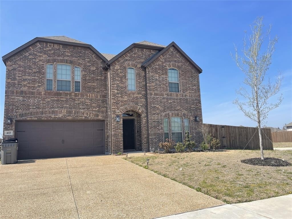 4025 Mockingbird Lane - Photo 1