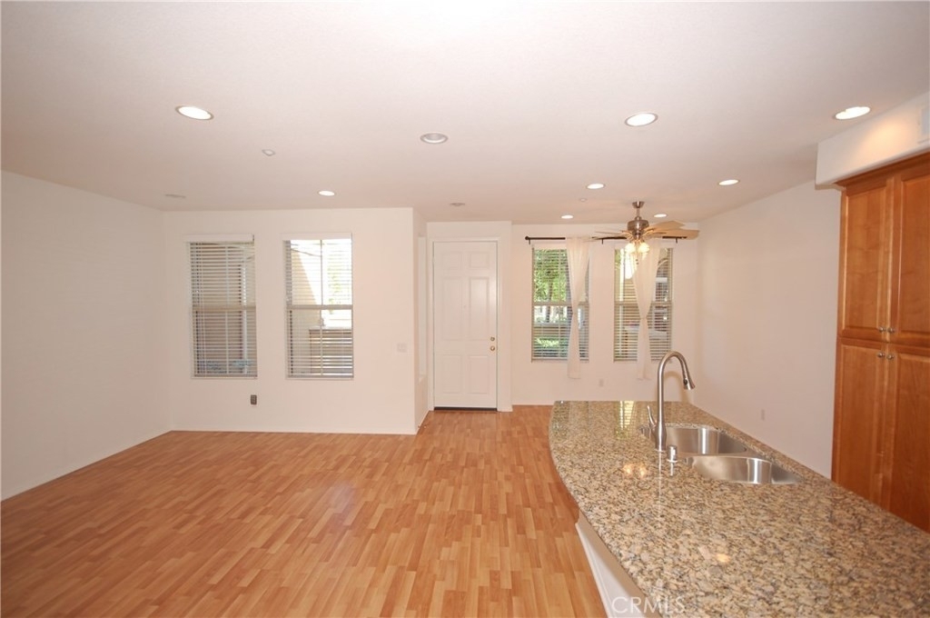 121 Chantilly - Photo 1