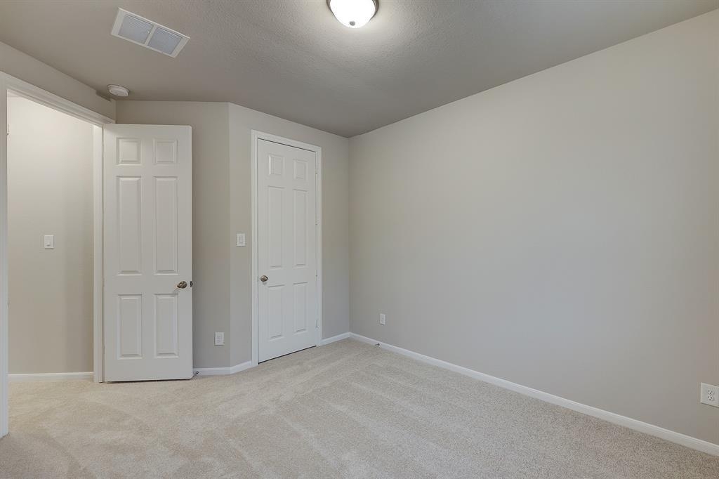 9431 Towne Lake Parkway - Photo 26