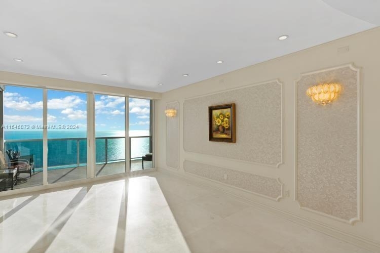 19111 Collins Ave - Photo 13