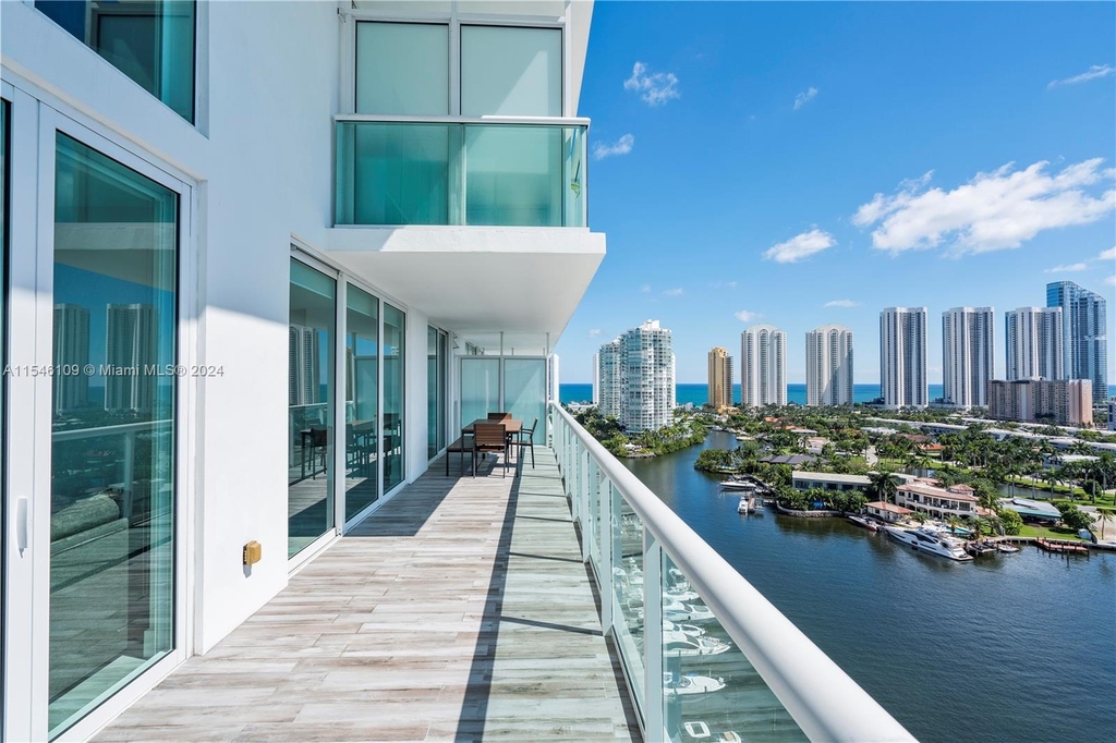 400 Sunny Isles Blvd - Photo 30