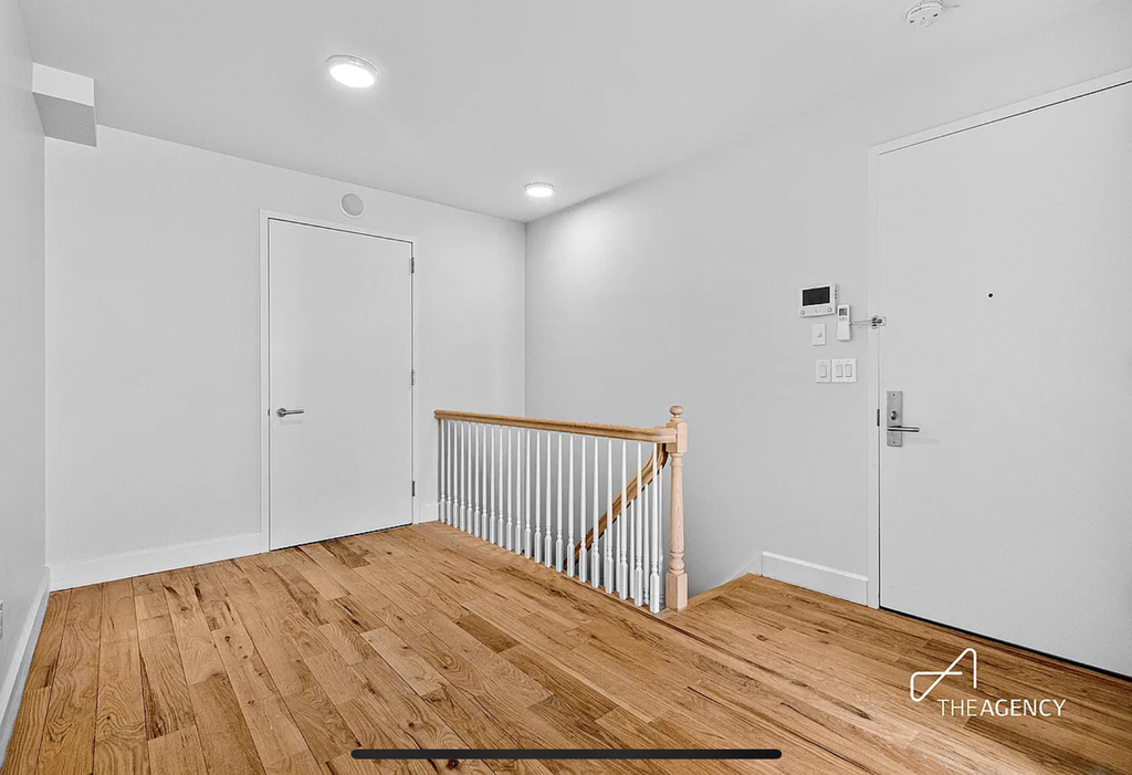 1098 Madison Street - Photo 6