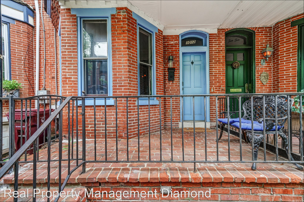 1012 N Monroe Street - Photo 0