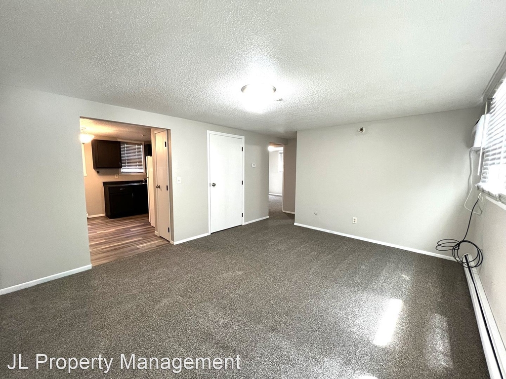 1700 W 44th Street - Photo 2