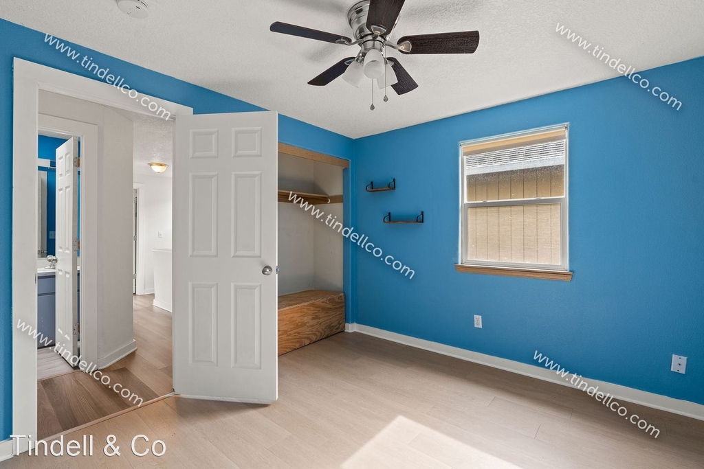 8937 N Bayard Ave - Photo 13