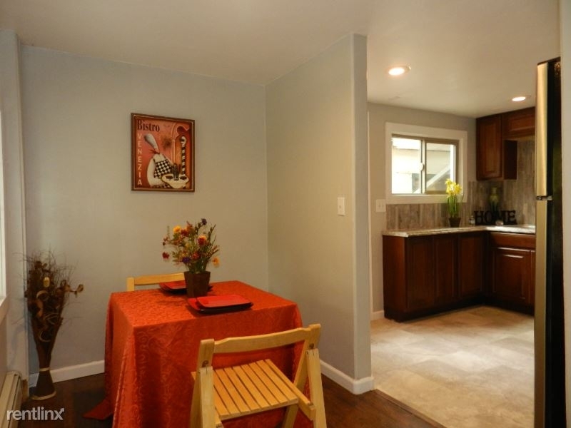 358 Ruxton Ave 1 - Photo 23