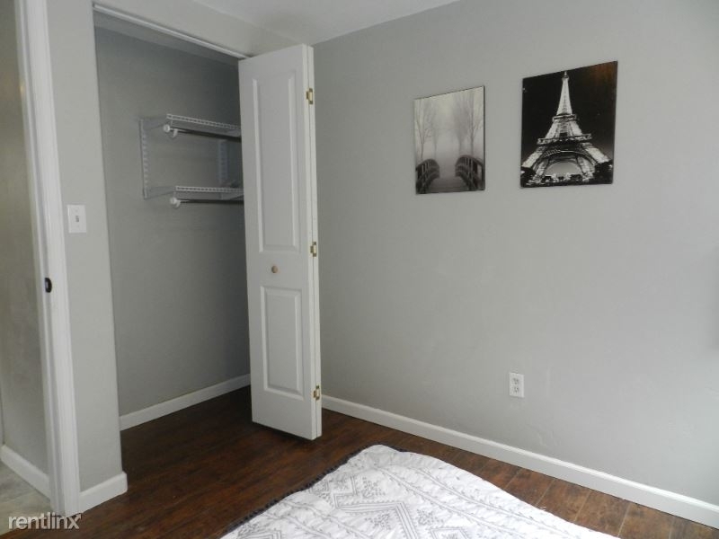 358 Ruxton Ave 1 - Photo 21