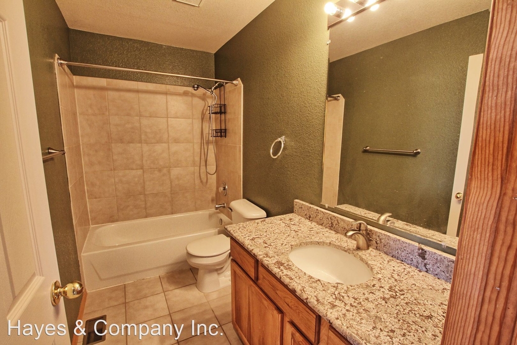 791 Pitkin Way - Photo 12