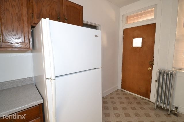 3526 N. Broadway, Unit E-4 - Photo 3