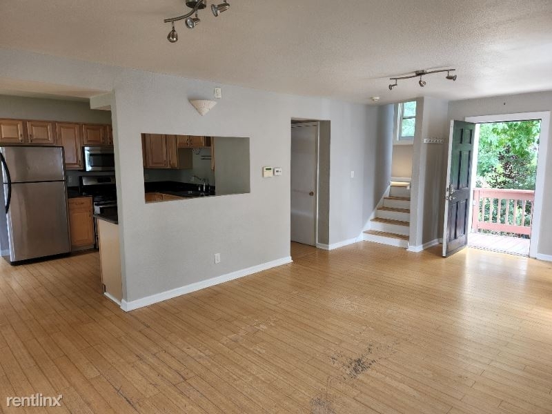 2512 Mapleton Ave Unit B - Photo 3