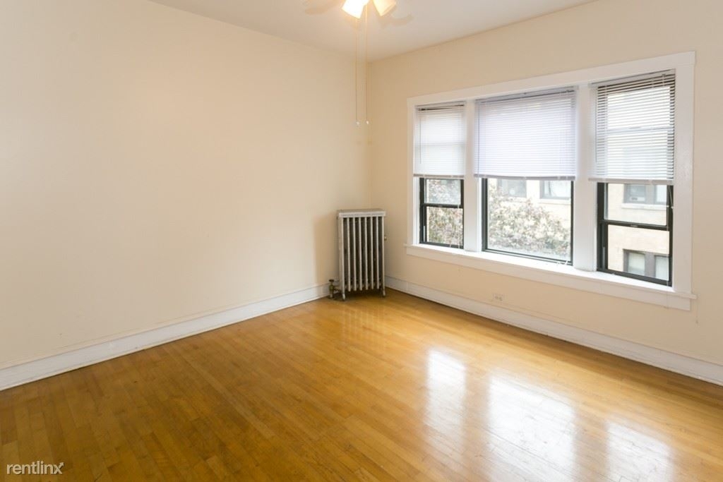 3518 N. Broadway, Unit 8 - Photo 3