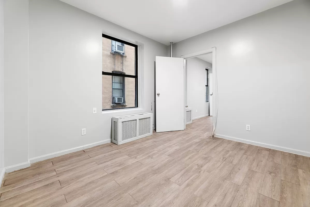 424 East 116th Street - Photo 6