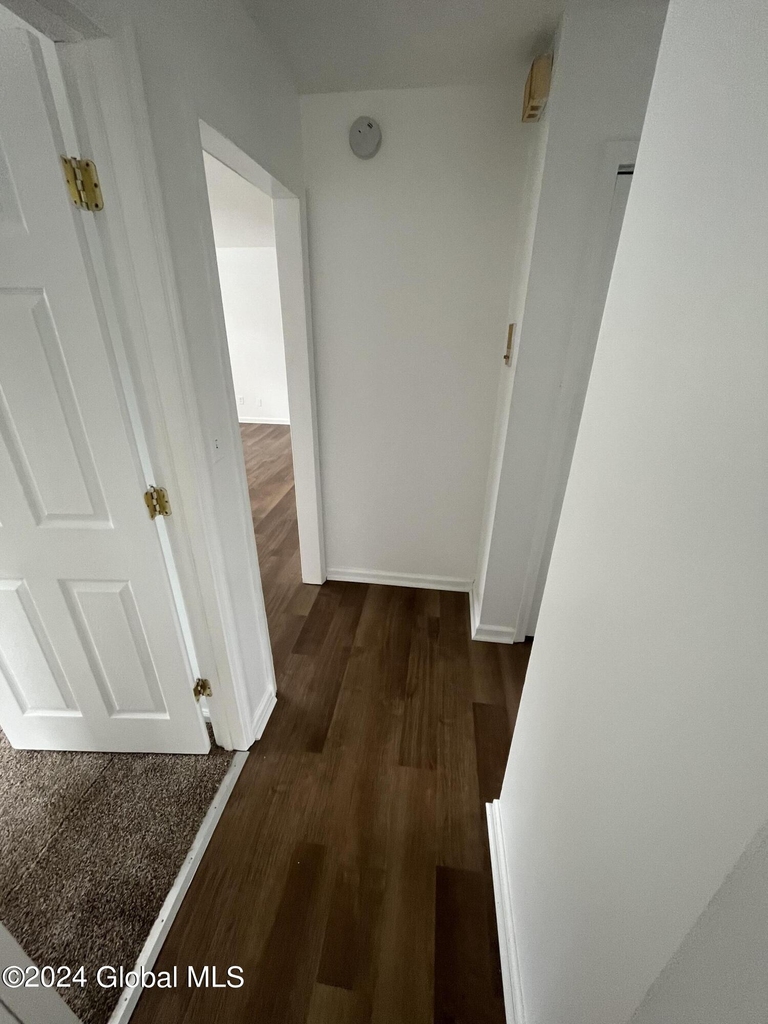 11-21 Ashdown Road - Photo 6