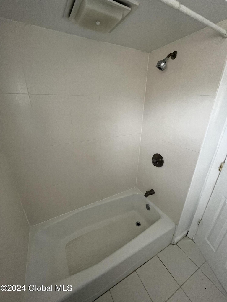 11-21 Ashdown Road - Photo 11