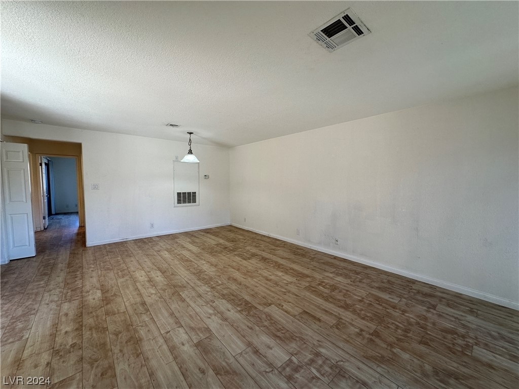 5076 Rainbow Boulevard - Photo 4