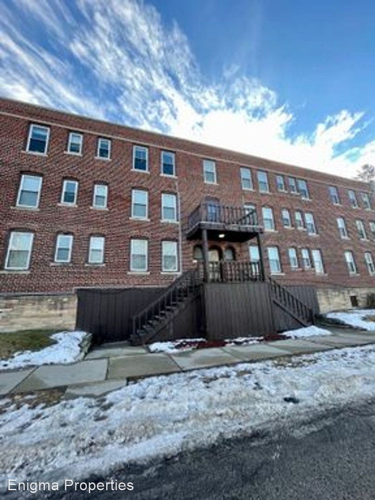 1709 E Park Pl - Photo 3