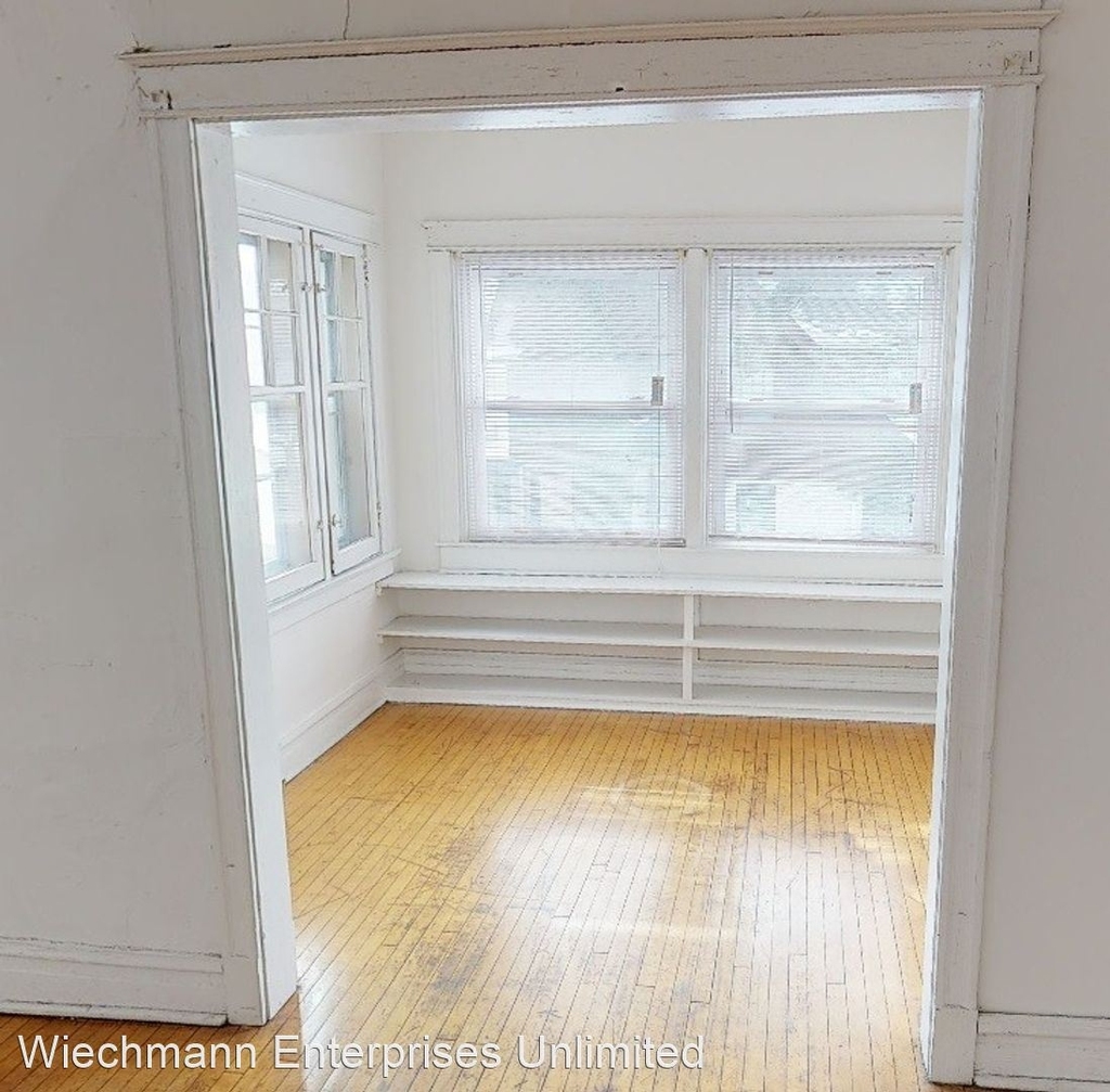 1902 E Linnwood Ave - Photo 4