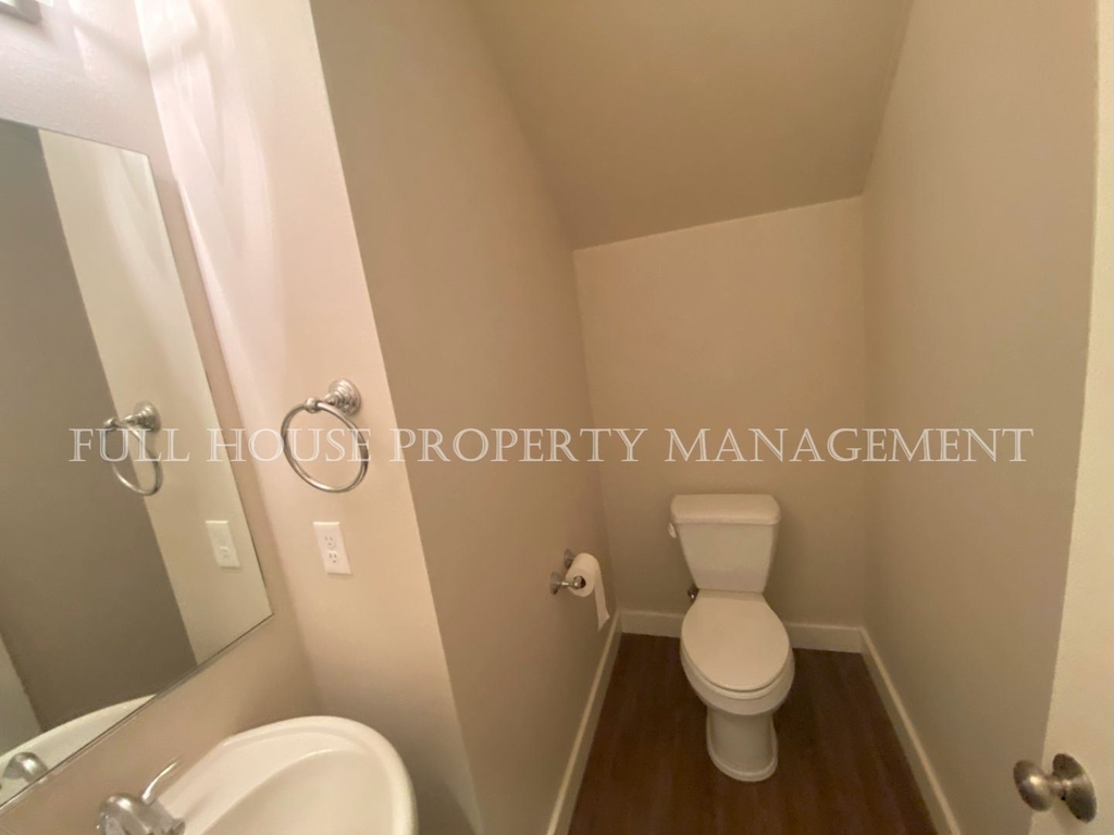 961 Lorella Ave. - Photo 8